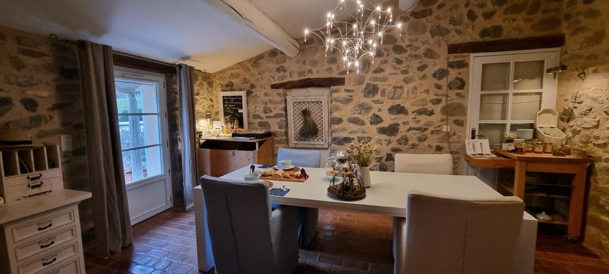 Mas Tulipe De Soie Bed & Breakfast Bevons Екстериор снимка