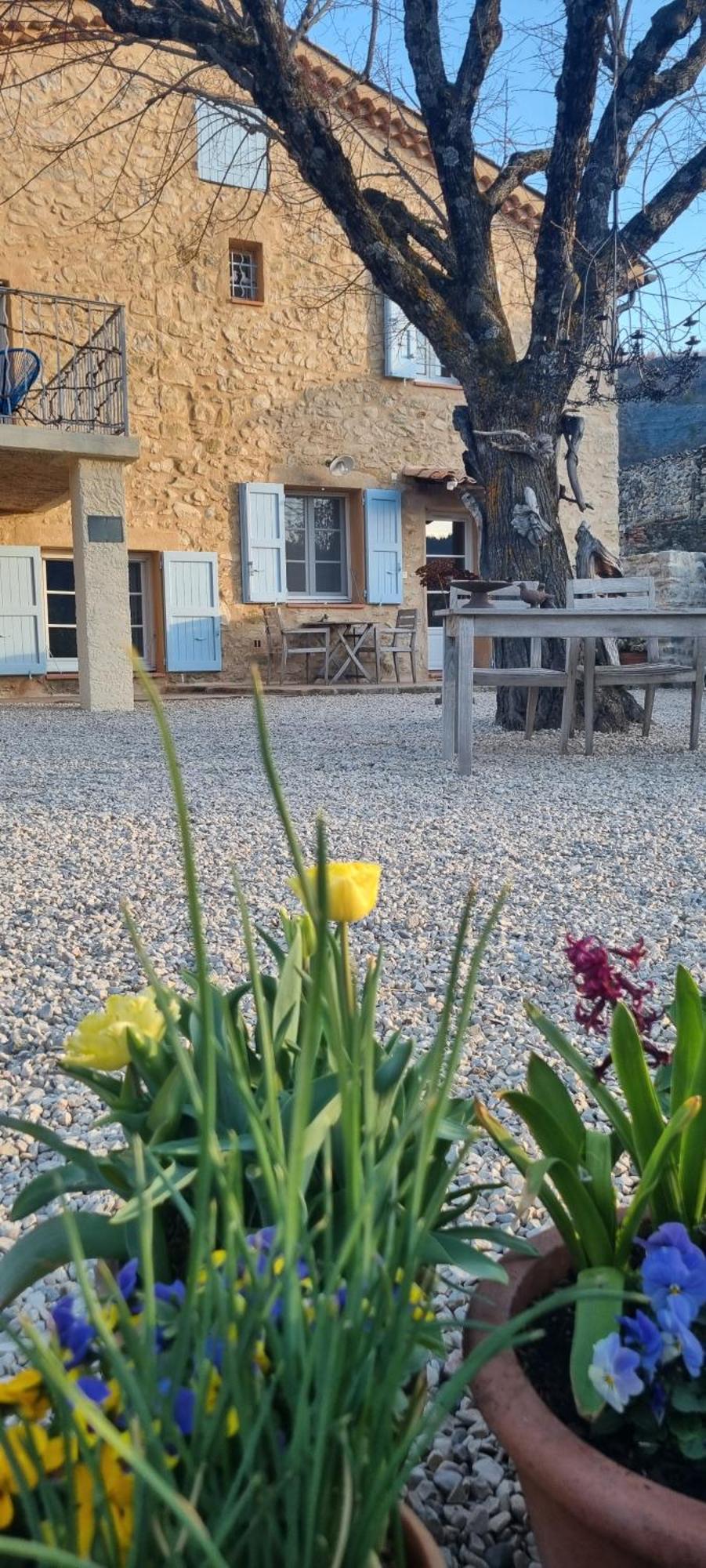 Mas Tulipe De Soie Bed & Breakfast Bevons Екстериор снимка
